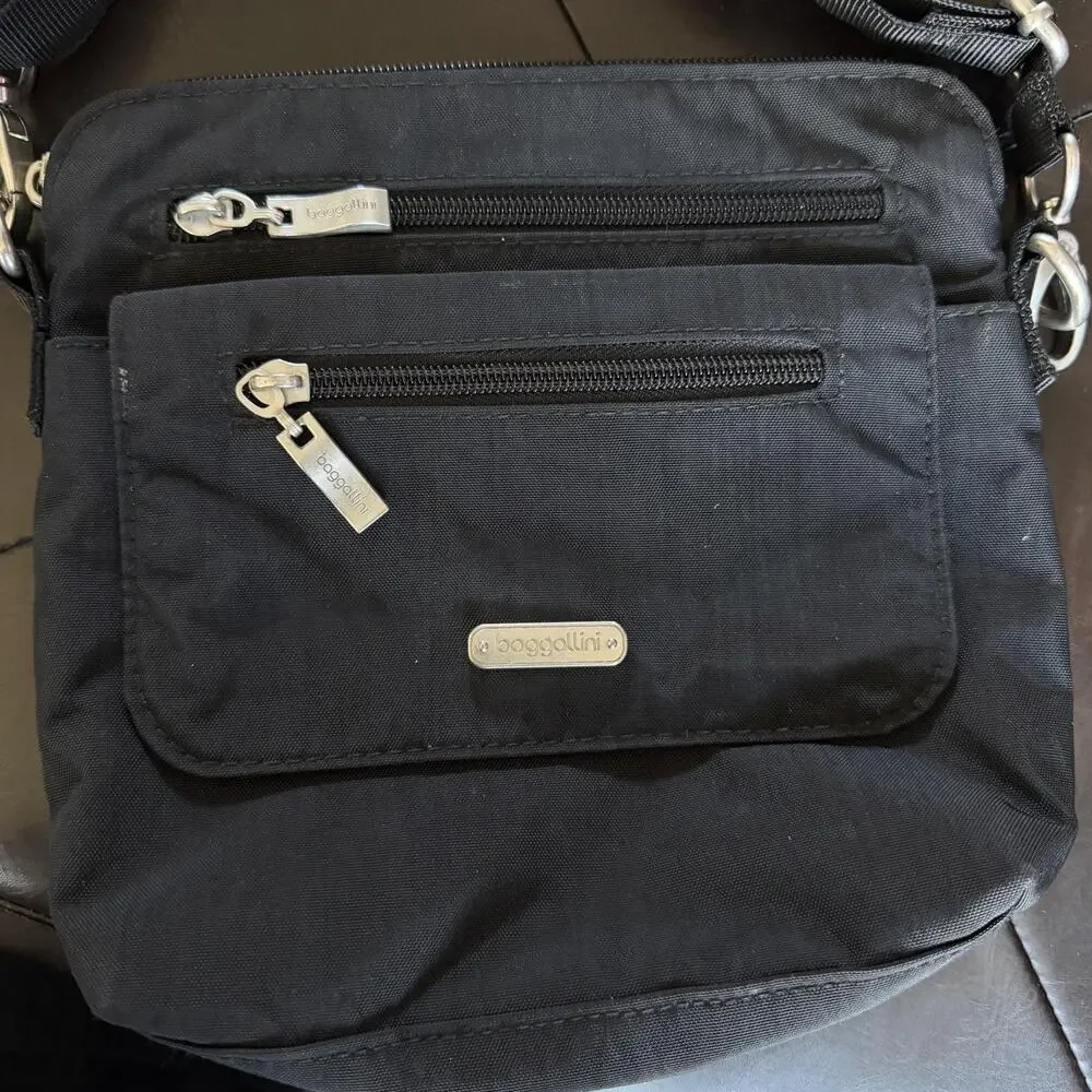 Baggallini Crossbody Bag Womens Medium Black Nylon RFID Travel Zip Pockets
